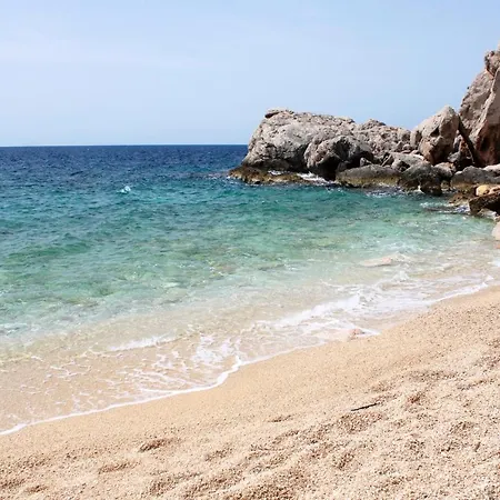 Sveta Nedilja 8792a Apartamento Sveta Nedelja (Hvar)