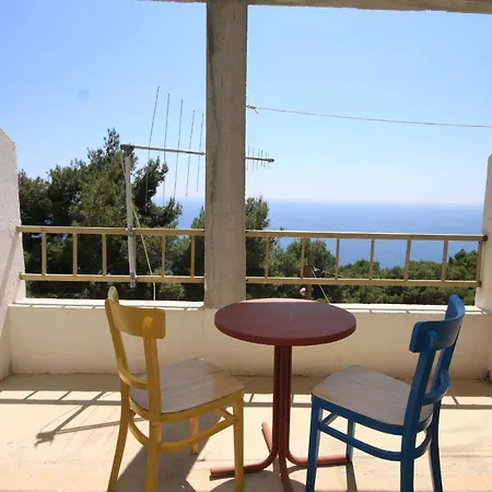 Sveta Nedilja 8792a Apartment Sveta Nedelja (Hvar)