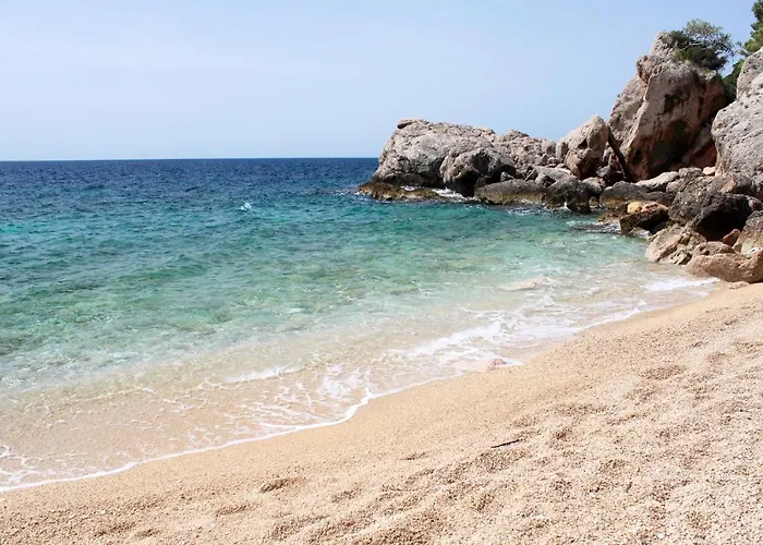 Sveta Nedilja 8792a Apartamento Sveta Nedelja (Hvar)