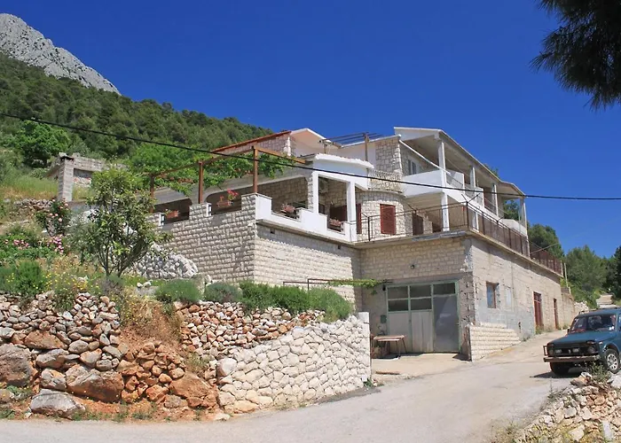 Sveta Nedilja 8792a *