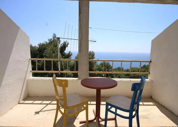 Sveta Nedilja 8792a Apartamento Sveta Nedelja (Hvar)