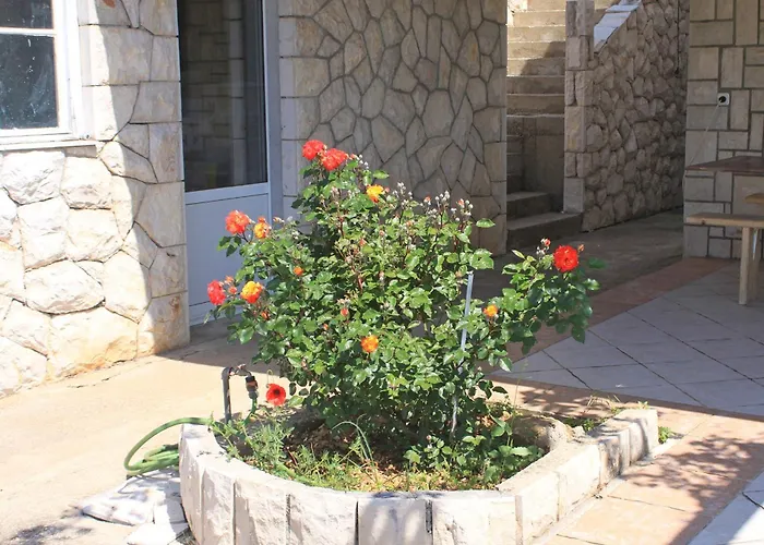 Sveta Nedilja 8792a Apartamento